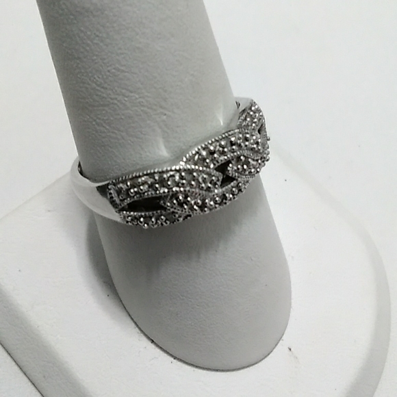 Diamond Ring - Picture 3 of 6